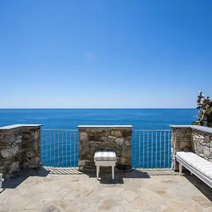 https://la-mala-camere-di-charme.hotelitalianriviera.com